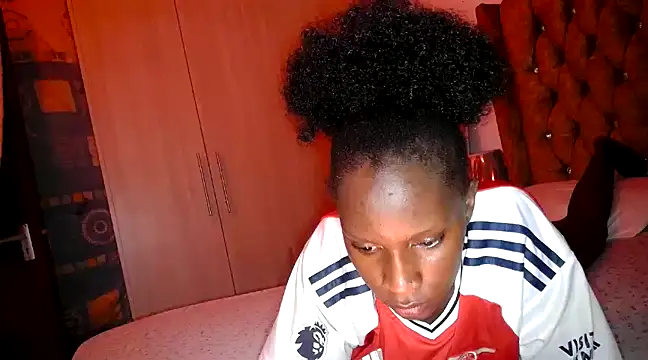 Snapshot of queen-goddess chatting on March 2025 04:11:01 PM queen-goddess online show from March 2025 04:11:01 PM