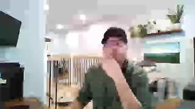 Snapshot of Bigdicktrav902 chatting on March 2026 11:33:02 AM Bigdicktrav902 online show from March 2026 11:33:02 AM