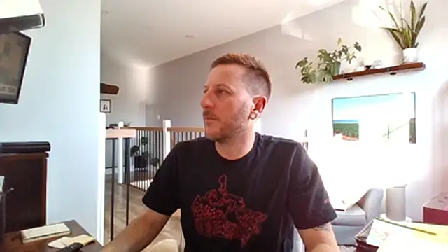 Snapshot of Bigdicktrav902 chatting on April 2026 12:10:01 PM Bigdicktrav902 online show from April 2026 12:10:01 PM