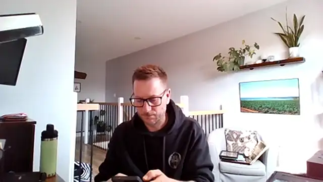 Snapshot of Bigdicktrav902 chatting on April 2026 01:05:02 PM Bigdicktrav902 online show from April 2026 01:05:02 PM