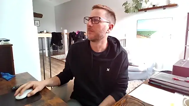 Snapshot of Bigdicktrav902 chatting on April 2026 12:22:01 PM Bigdicktrav902 online show from April 2026 12:22:01 PM