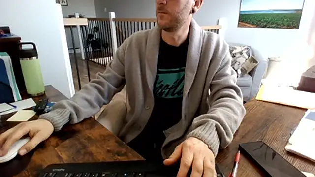 Snapshot of Bigdicktrav902 chatting on April 2026 01:23:01 PM Bigdicktrav902 online show from April 2026 01:23:01 PM