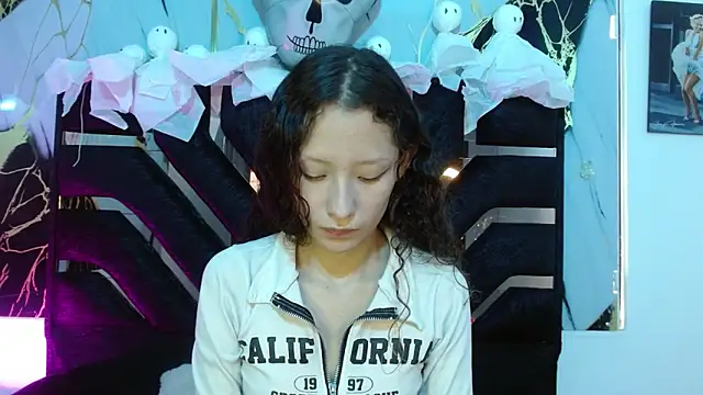 abbycutecs online show from October 2025 08:43:02 PM