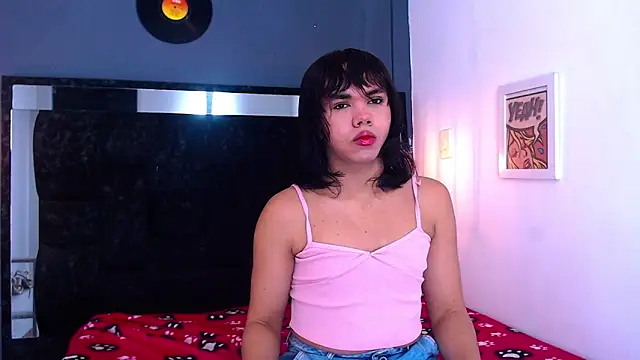 Snapshot of AndreaGil_ chatting on February 2026 12:43:02 PM AndreaGil online show from February 2026 12:43:02 PM