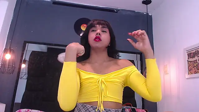 Snapshot of AndreaGil_ chatting on February 2026 06:39:02 PM AndreaGil online show from February 2026 06:39:02 PM