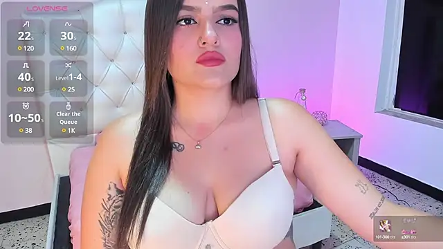 ellarosee  online show from February 2025 07:30:01 PM