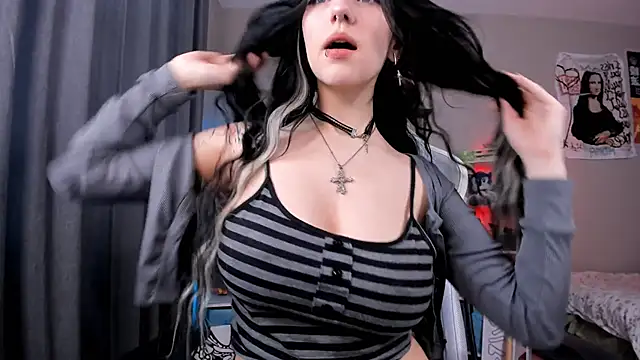 Viv Player online show from March 2025 04:25:01 AM