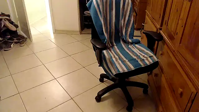 Snapshot of joeydee1 chatting on March 2025 07:31:02 PM joeydee1 online show from March 2025 07:31:02 PM