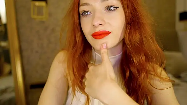Snapshot of MiaRouge chatting on May 2026 11:01:04 PM MiaRouge online show from May 2026 11:01:04 PM