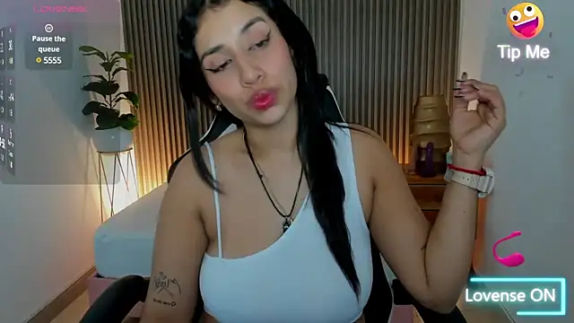 venuz lee online show from February 2025 01:01:01 PM