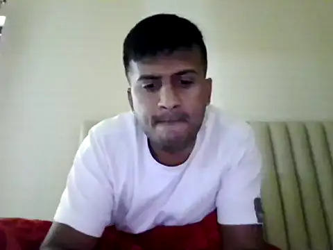 Snapshot of long_hoggy chatting on December 2025 09:15:02 AM long hoggy online show from December 2025 09:15:02 AM