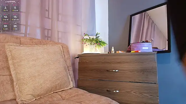 Snapshot of jade_brunnette chatting on December 2025 08:03:01 PM jade brunnette online show from December 2025 08:03:01 PM