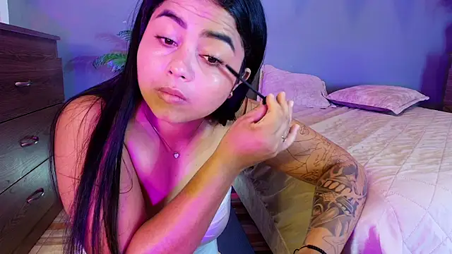 Snapshot of jade_brunnette chatting on June 2026 08:11:02 PM jade brunnette online show from June 2026 08:11:02 PM