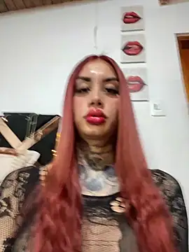 Zaratattoox online show from November 2025 04:22:01 AM