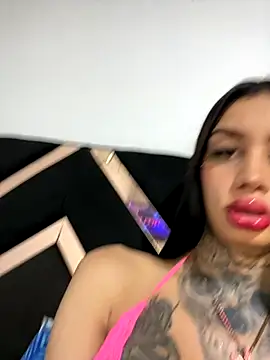 Zaratattoox online show from December 2025 07:27:02 AM