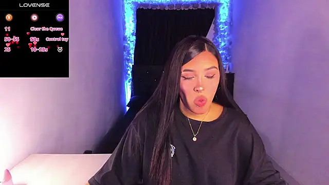 Mariana Hasper  online show from February 2025 09:06:02 PM