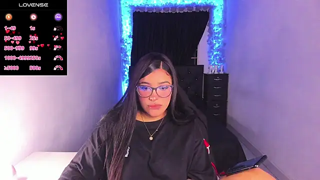 Mariana Hasper  online show from February 2025 12:09:01 AM