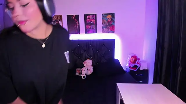 Mariana Hasper  online show from September 2025 03:28:01 AM