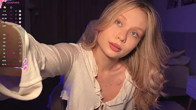 diaanona online show from December 2025 08:05:01 PM