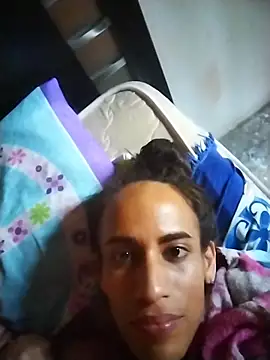 Snapshot of AlexaWarner chatting on November 2025 04:05:01 PM AlexaWarner online show from November 2025 04:05:01 PM