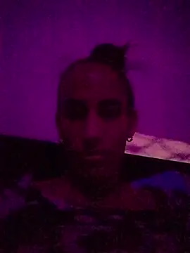 Snapshot of AlexaWarner chatting on November 2025 04:12:01 AM AlexaWarner online show from November 2025 04:12:01 AM