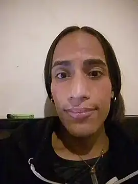 Snapshot of AlexaWarner chatting on December 2025 05:17:02 AM AlexaWarner online show from December 2025 05:17:02 AM