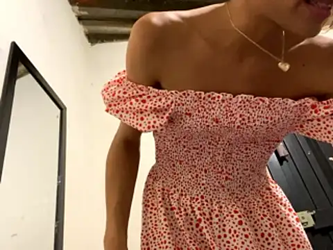 Snapshot of AlexaWarner chatting on January 2026 03:11:01 AM AlexaWarner online show from January 2026 03:11:01 AM