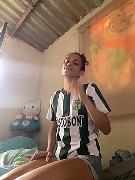 Snapshot of AlexaWarner chatting on January 2026 04:11:01 PM AlexaWarner online show from January 2026 04:11:01 PM