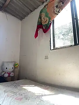 Snapshot of AlexaWarner chatting on February 2026 04:11:02 PM AlexaWarner online show from February 2026 04:11:02 PM