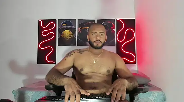 Snapshot of Hardboy_latin chatting on February 2025 03:32:01 AM Hardboy latin online show from February 2025 03:32:01 AM