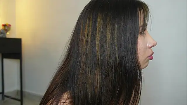 Snapshot of AlessiaVix chatting on March 2025 08:38:02 PM AlessiaVix online show from March 2025 08:38:02 PM