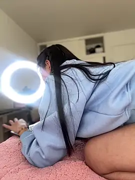 Snapshot of AlessiaVix chatting on March 2026 04:02:02 PM AlessiaVix online show from March 2026 04:02:02 PM