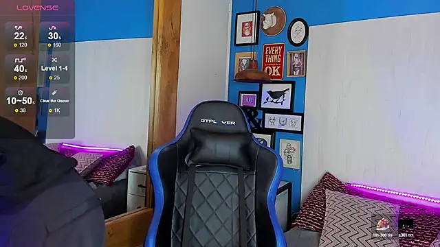 Snapshot of VladHellsing4 chatting on February 2025 02:44:02 PM VladHellsing4 online show from February 2025 02:44:02 PM