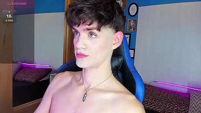 Snapshot of VladHellsing4 chatting on February 2025 02:48:02 PM VladHellsing4 online show from February 2025 02:48:02 PM