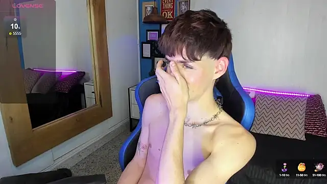 Snapshot of VladHellsing4 chatting on March 2025 05:17:02 PM VladHellsing4 online show from March 2025 05:17:02 PM