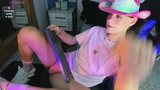 Snapshot of VladHellsing4 chatting on September 2025 02:42:02 PM VladHellsing4 online show from September 2025 02:42:02 PM