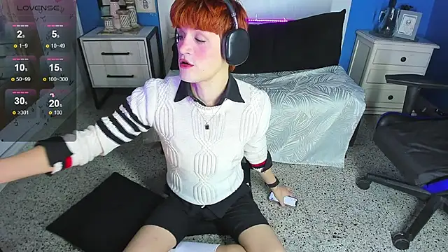 Snapshot of VladHellsing4 chatting on October 2025 02:15:02 PM VladHellsing4 online show from October 2025 02:15:02 PM