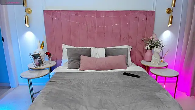 MilaVoxx online show from April 2026 04:50:02 AM