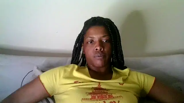 Snapshot of CaramelGoddessxoxo chatting on May 2026 05:05:01 AM CaramelGoddessxoxo online show from May 2026 05:05:01 AM