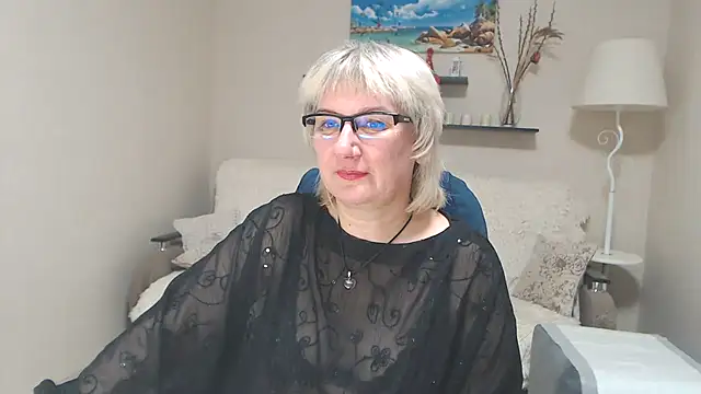 FleurMays online show from January 2025 03:00:01 PM