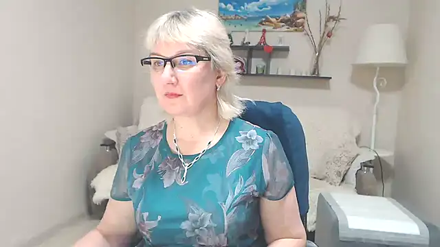 FleurMays online show from February 2025 11:22:01 AM