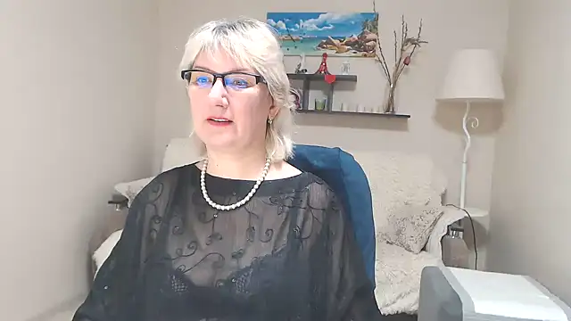 FleurMays online show from February 2025 04:25:01 AM