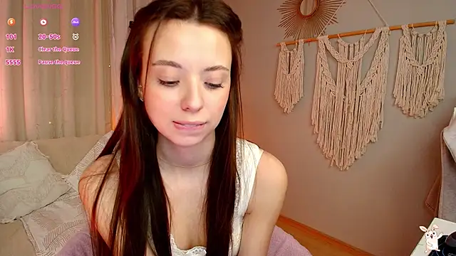 Snapshot of Goldy_Grace_ chatting on April 2026 04:01:02 PM Goldy Grace online show from April 2026 04:01:02 PM