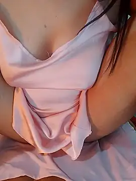 Snapshot of Leva_laddy chatting on March 2025 01:32:02 AM Leva laddy online show from March 2025 01:32:02 AM