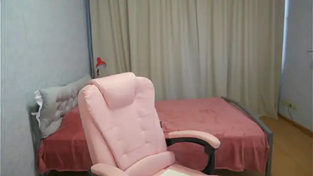 Snapshot of Sophiloren chatting on September 2025 01:10:01 PM Sophiloren online show from September 2025 01:10:01 PM