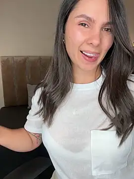 Snapshot of SofiaG_ chatting on October 2025 08:36:02 PM SofiaG online show from October 2025 08:36:02 PM