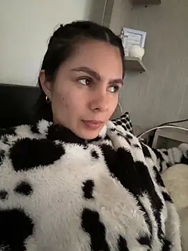 Snapshot of SofiaG_ chatting on November 2025 07:04:01 PM SofiaG online show from November 2025 07:04:01 PM