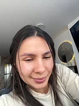 Snapshot of SofiaG_ chatting on November 2025 07:47:01 PM SofiaG online show from November 2025 07:47:01 PM