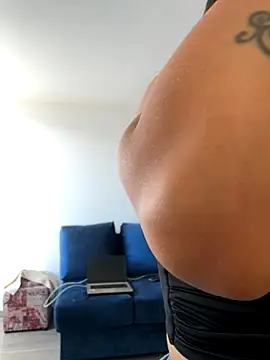 Snapshot of SofiaG_ chatting on November 2025 07:37:01 PM SofiaG online show from November 2025 07:37:01 PM