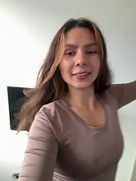 SofiaG  online show from February 2026 10:26:01 PM